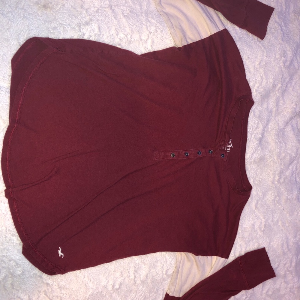 Hollister top